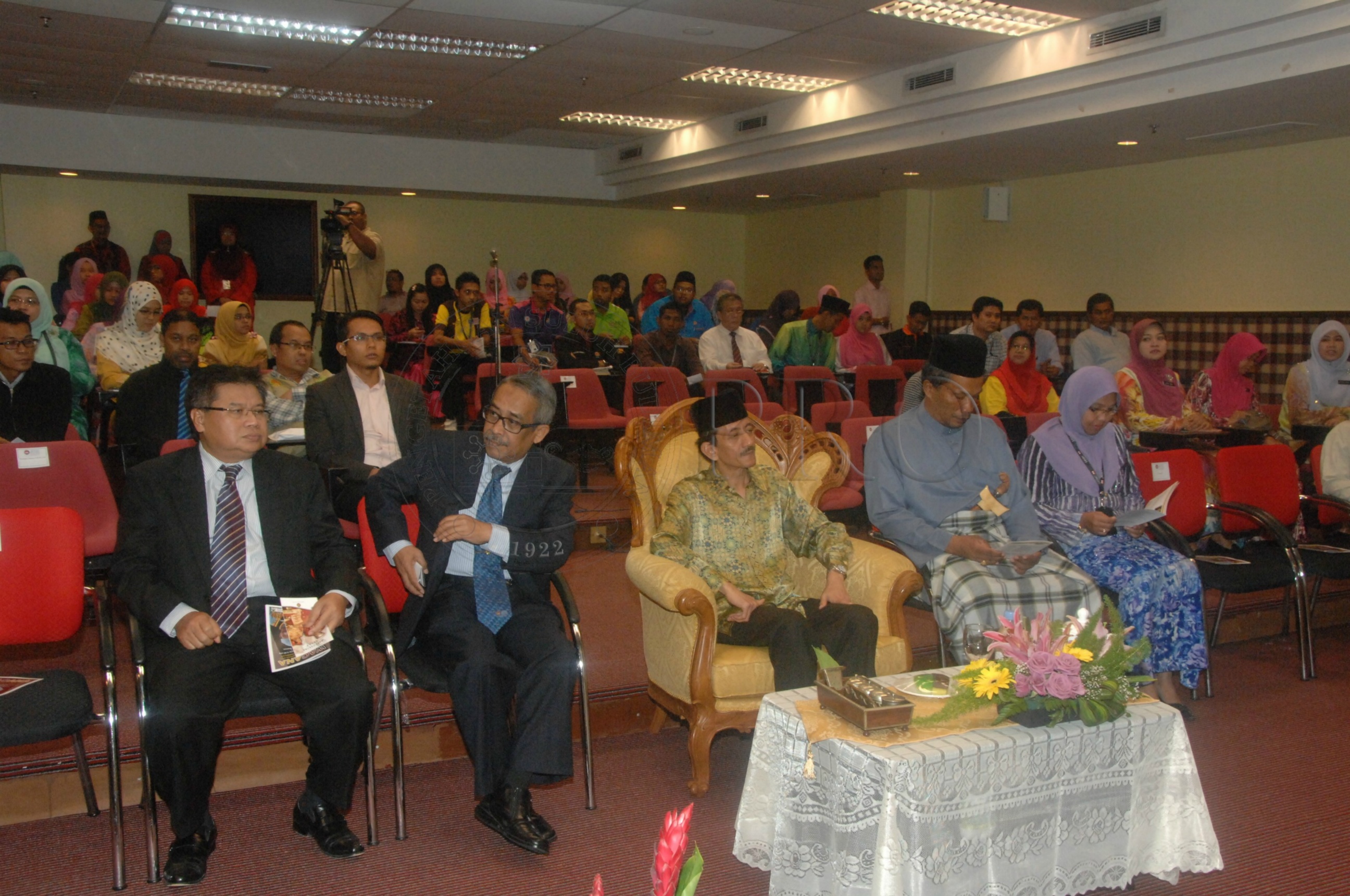 PRO 14 33 WACANA FBA 0118